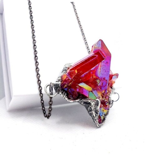 Riesige rote Aura Quarz Kristall Halskette Handarbeit Cosplay Modeschmuck Statement - Bild 6 von 12