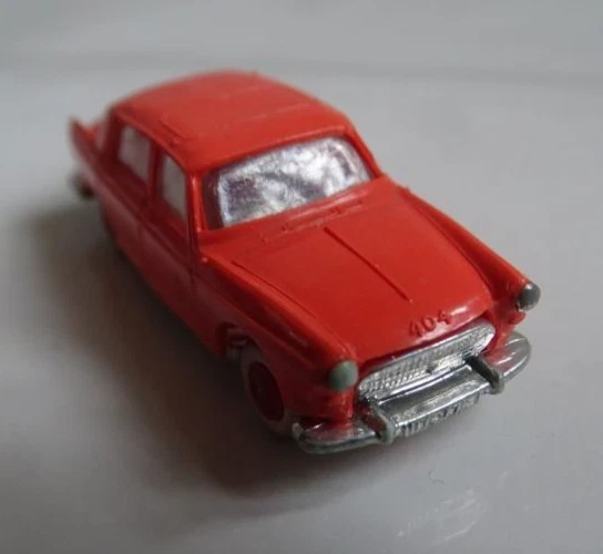 NOREV 1960 -Peugeot 404 rouge + remorque (micro miniatures) + boite - 1/86eme- - Photo 4/4