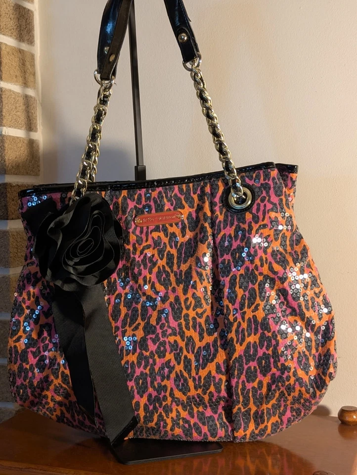 Bolso de Mano Betsy Johnson Secuencia Multicolor Foto 2 de 4