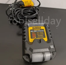 Genuine DEWALT DCB1102 2-Amp 12V/20V MAX Li-ion Compact Battery Charger
