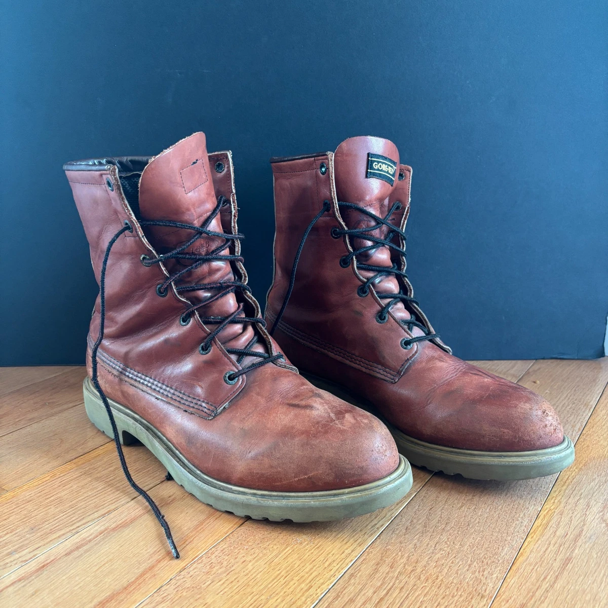 Red Wing Shoes Workwear Insulated Boots for Men for Sale  display picture 3