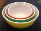 VINTAGE PYREX GLASS NESTING MIXING BOWLS 1950s Yellow 10.5" Green 8.75" Red 7"