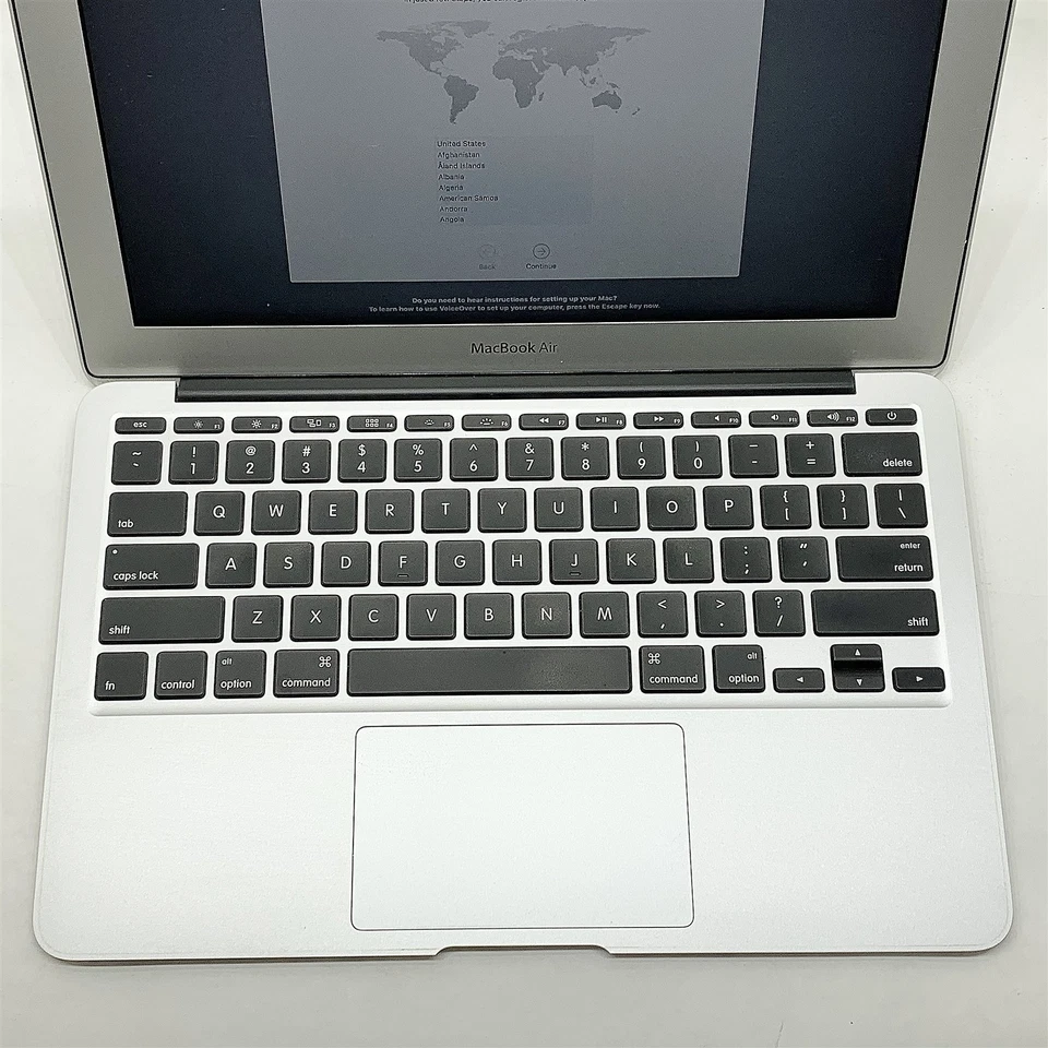 Apple MacBook Air 5,1 A1465 2012 i5 3317U 1.70GHZ 11" 4GB 128GB OSX High Sierra - Image 3 of 4