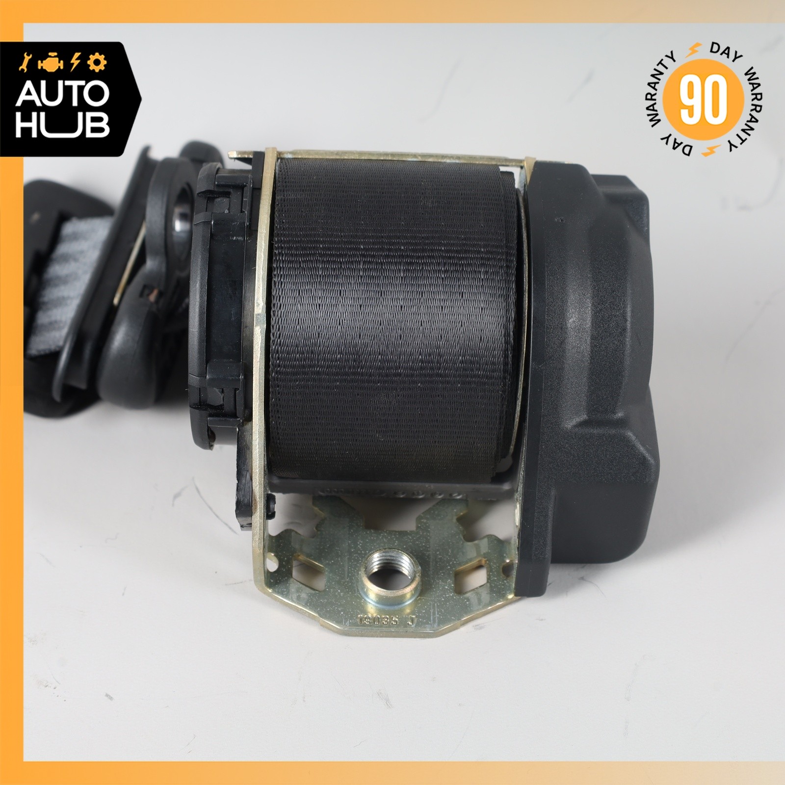 02-07 Maserati M138 4200 Coupe GT Rear Left Driver Side Seat Belt Black OEM 31k