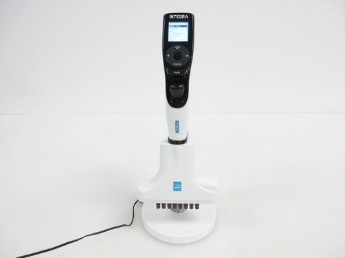 INTEGRA VOYAGER 4724 8 CHANNEL 1250 uL DIGITAL PIPETTE & 4210 CHARGING STAND