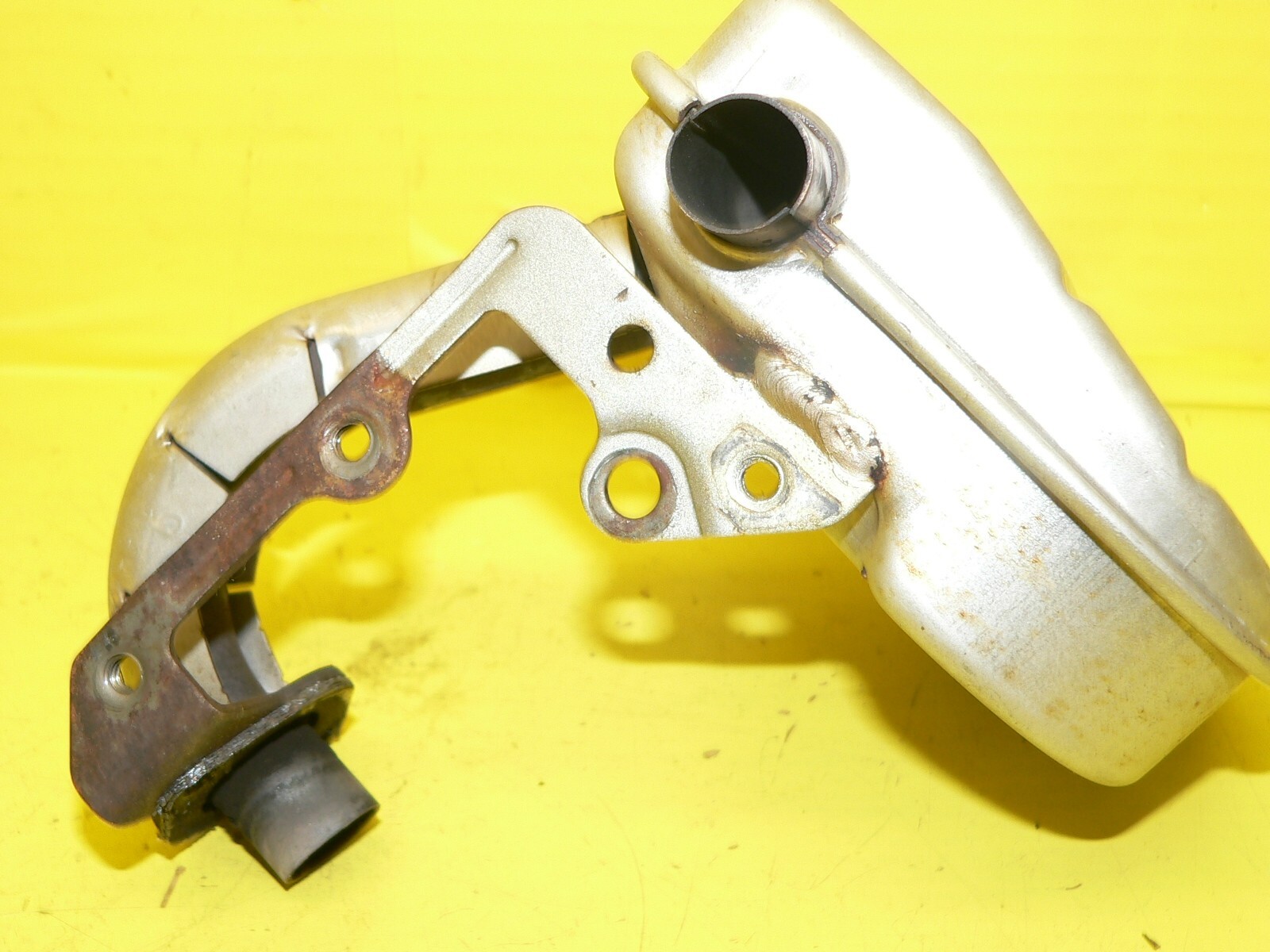 Briggs & Stratton Genuine OEM Muffler 699769 / 698832 | eBay