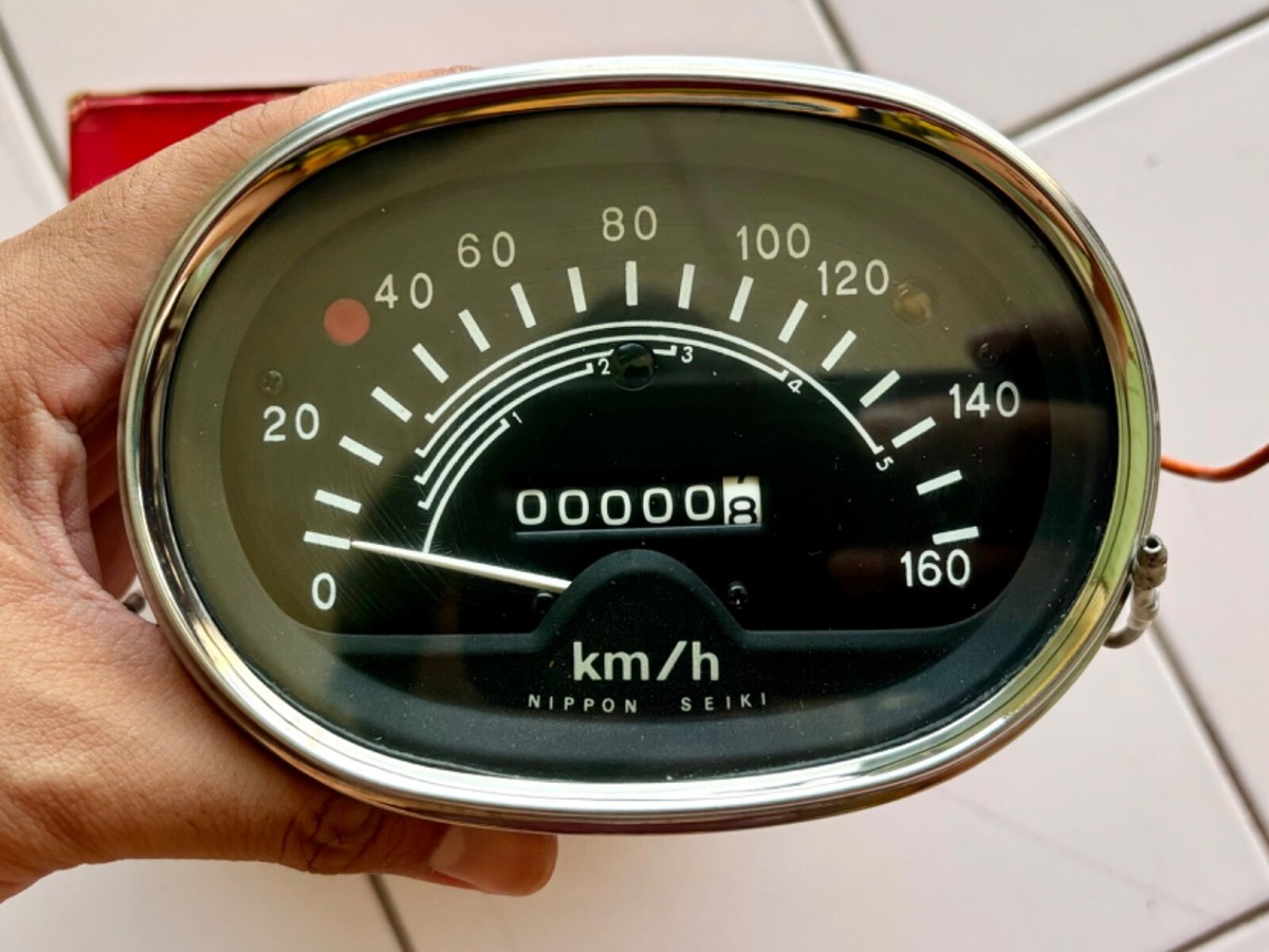 NOS JAPAN HONDA 175 SUPER SPORT CB175 CB175K0 SPEEDOMETER KPH