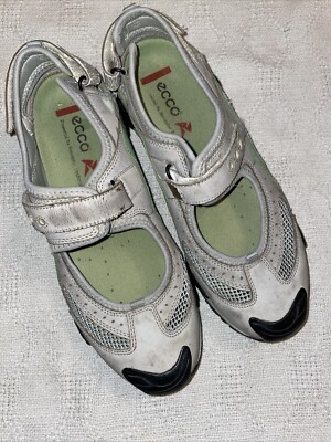 Ecco Womens Athletic Shoes Size 42 U.S. 11 M Beige Leather Synthetic Athleisure