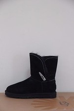 Ugg Australia  Women's Meadow Boots  Size 6 NIB