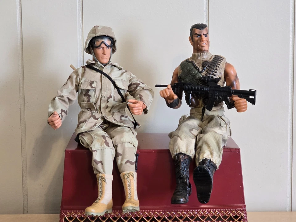Juego de 2 figuras de juguete de acción militar Lanard 1996 Hasbro 2003 vintage 12" Foto 2 de 4