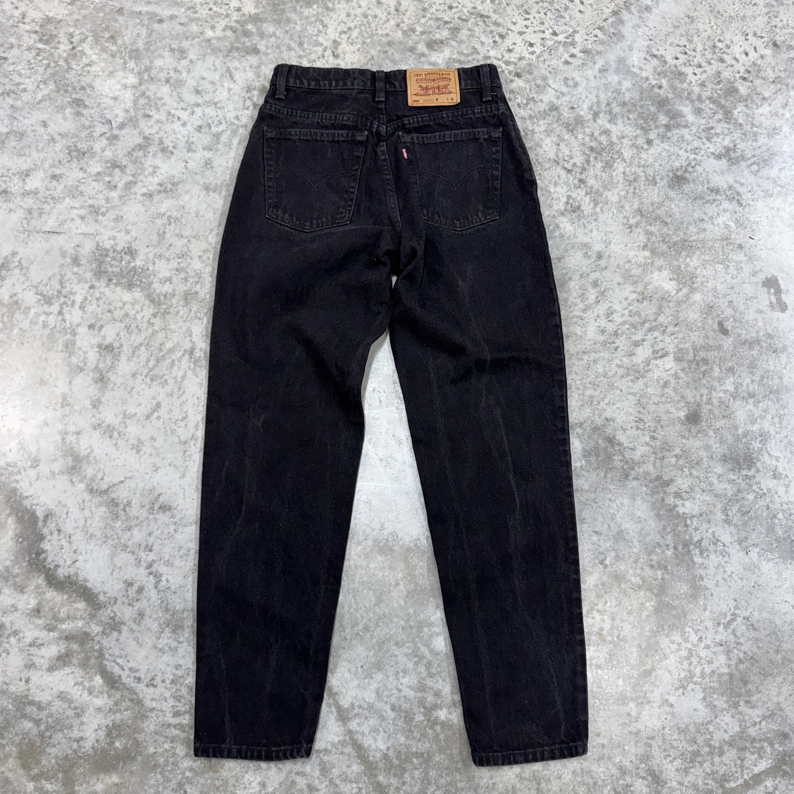 Vintage Levis 550 Jeans Womens 11 Medium Black Relaxed Fit Tapered Leg faded 90s