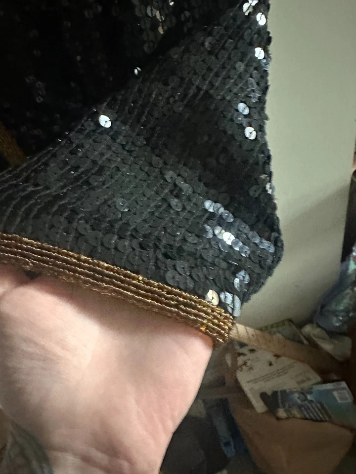 Chaqueta Top Vintage Rina Z Cuentas Lentejuelas Usada en Excelente Condición 100% Seda Negro Dorado Perlas Med Foto 4 de 4