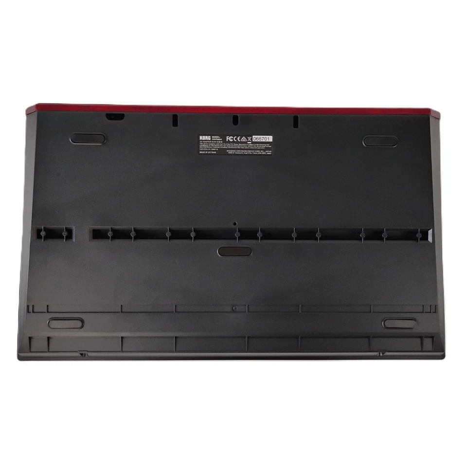 Minilogue Bass Polyphonic Analog Synthesizer (Limited Edition) - Image 3 of 4