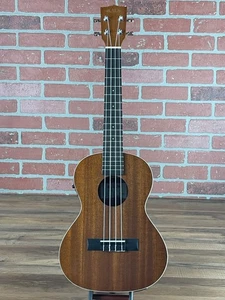 Kala Mahogany Tenor Ukulele électrique acoustique avec EQ Pickup et préampli