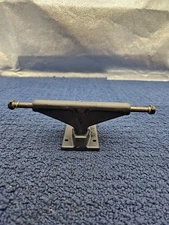 Zumiez 29677906980096 Venture Black Shadow 5.25" Skateboard Truck