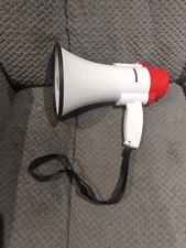 Croove Megaphone Bullhorn | Bull Horn Loud Speaker with Siren for Kids works