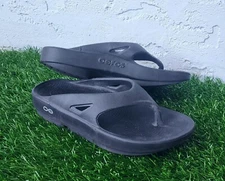 OOFOS Original Recovery Sandal Thong Black Flip Flops Women's 10 Men's 8