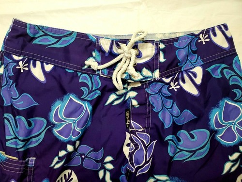 Uzzi Amphibious Wear Men's Size Small Board Shorts Blue Floral - Picture 3 of 6
