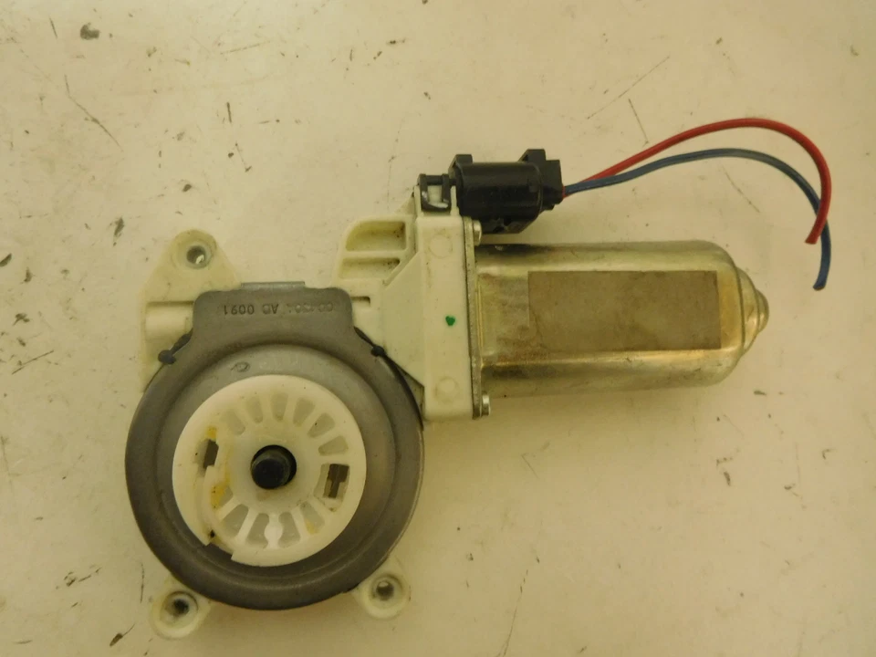 Land Rover Freelander 2004 motor de ventana eléctrica trasera izquierda Foto 3 de 3