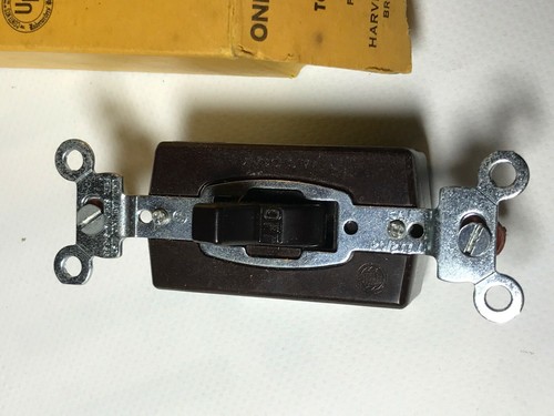 Hubbell WS-896-d 1101 A.C Toggle Switch Black 15A-120-277V Single Pole - Picture 2 of 4