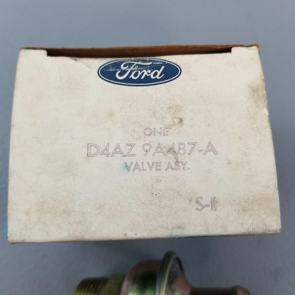 Válvula de retención de smog Ranchero Gran Torino D4AZ-9A487-A para Ford 1974 1975 1976 nuevo de stock Foto 2 de 2