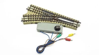 MARKLIN AIGUILLAGE ELECTRIQUE A GAUCHE VOIE M REF. 3600 MWS L - ECHELLE H0 1/87 - Photo 1/4