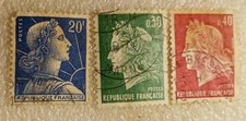 3 FRANCOBOLLI REPUBLICA FRANCESE 20f-0,30-0,40