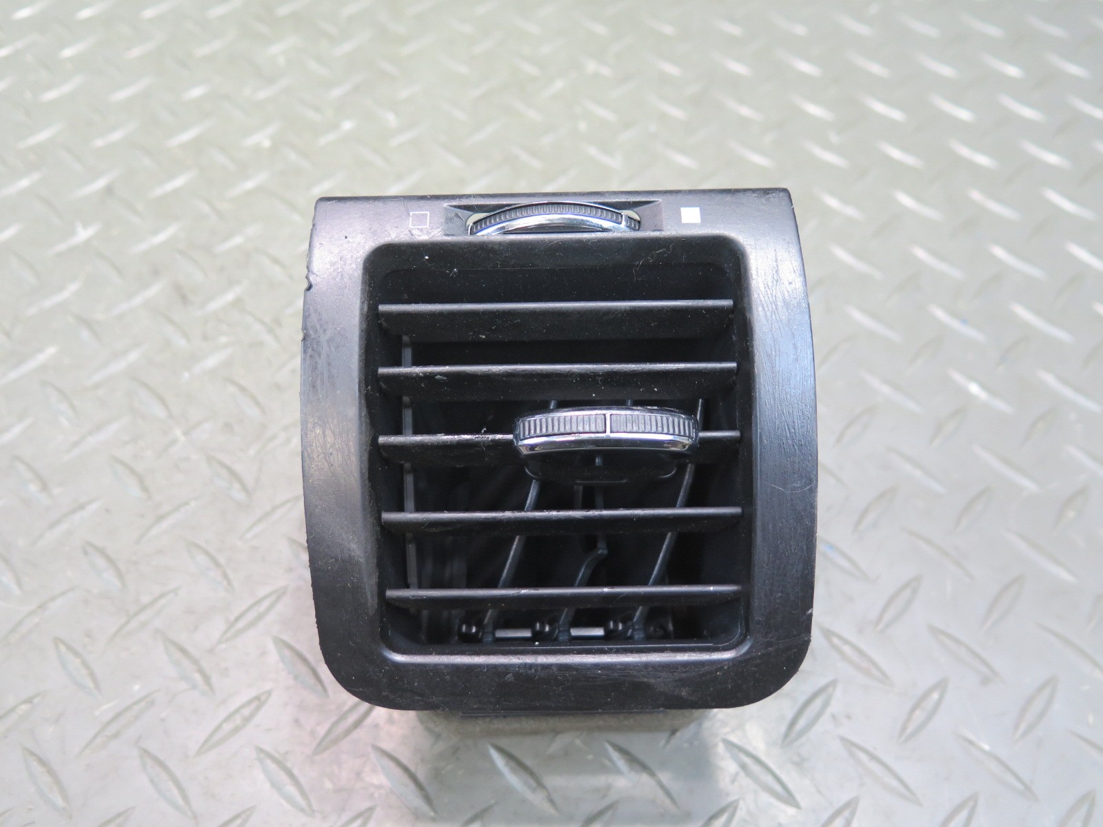 2008-2019 MASERATI GRANTURISMO M145 DASH FRONT RIGHT A/C AIR VENT GRILLE