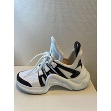 LOUIS VUITTON Sneakers Arclight From Japan