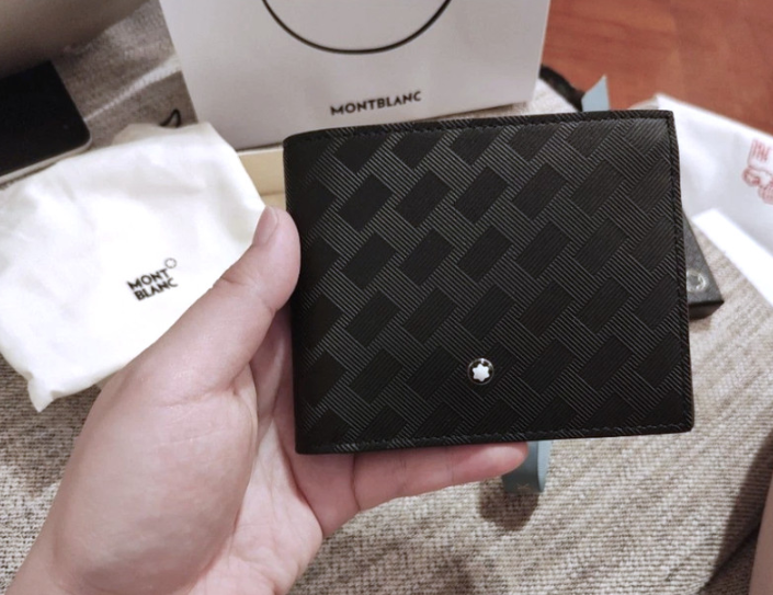 Montblanc Extreme 3.0 Blk Leather Wallet 6CC Bifold Card Holder