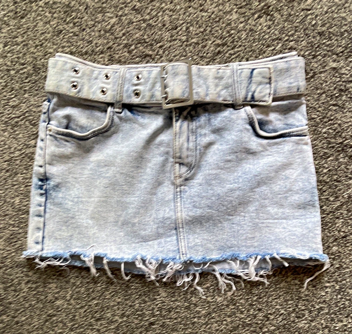 Nueva Minifalda Denim Bershka Azul Lavado Claro Hebilla Detalle Cinturón, Talla 32