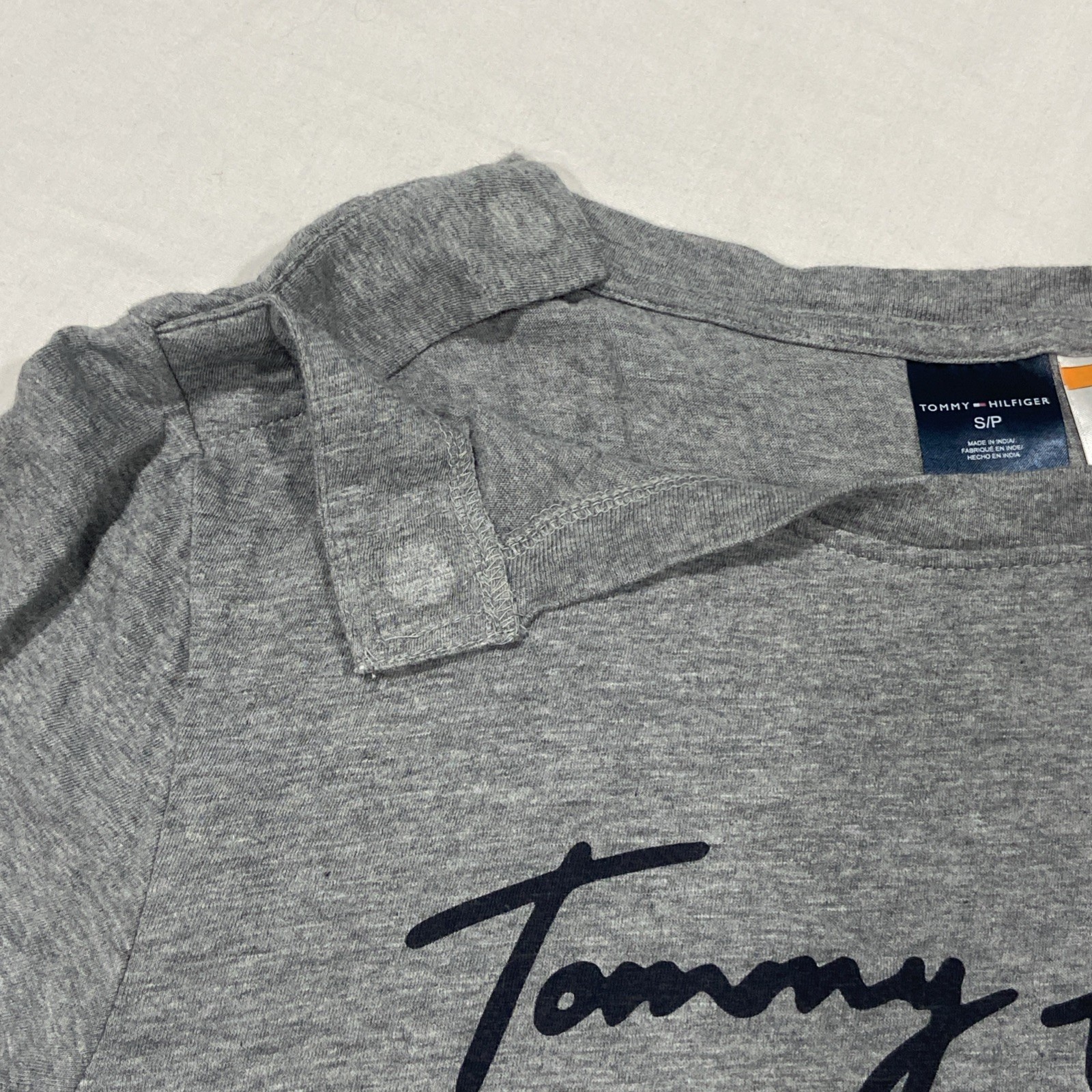 Tommy Hilfiger Adaptive Crop Top Gray Women’s Small Magnetic Shoulder Y2K image 4