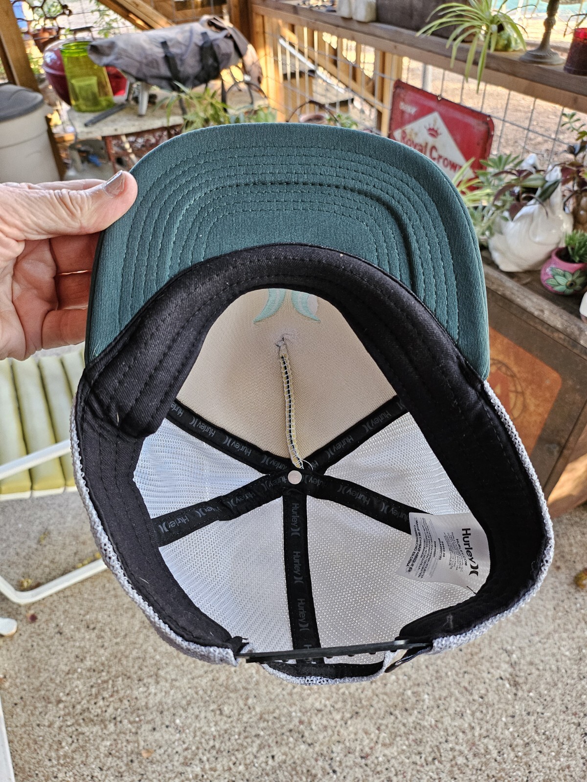 Hurley Brand Icon Solid Flat Trucker Hat Cap Snap… - image 4