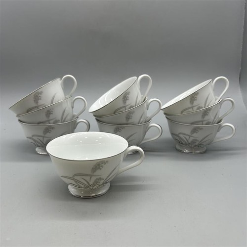 Sone China Japan 7050 Floral Tea Service - 23 Piece Set - Picture 4 of 7