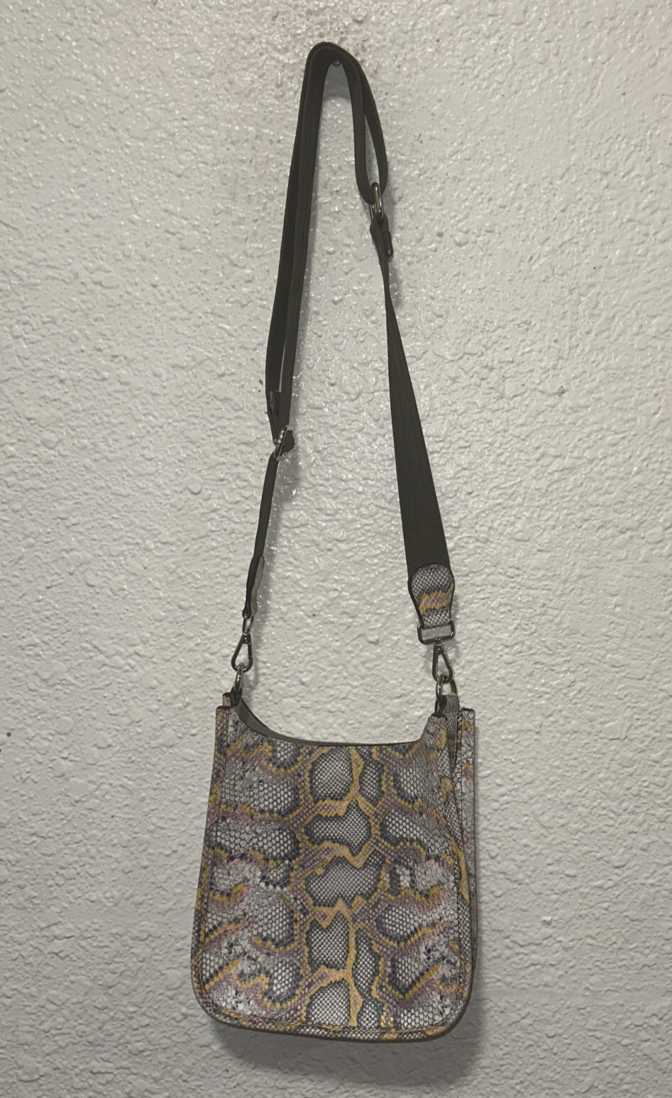 AHDORNED Bag Crossbody Snake Skin Strap Neoprene Hand… Gem