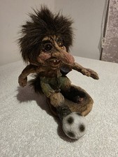 FAB NORWEGIAN NYFORM TROLL 277 ORIGINAL HAND MADE WITH ORIGINAL TAG/BOOKLET. 
