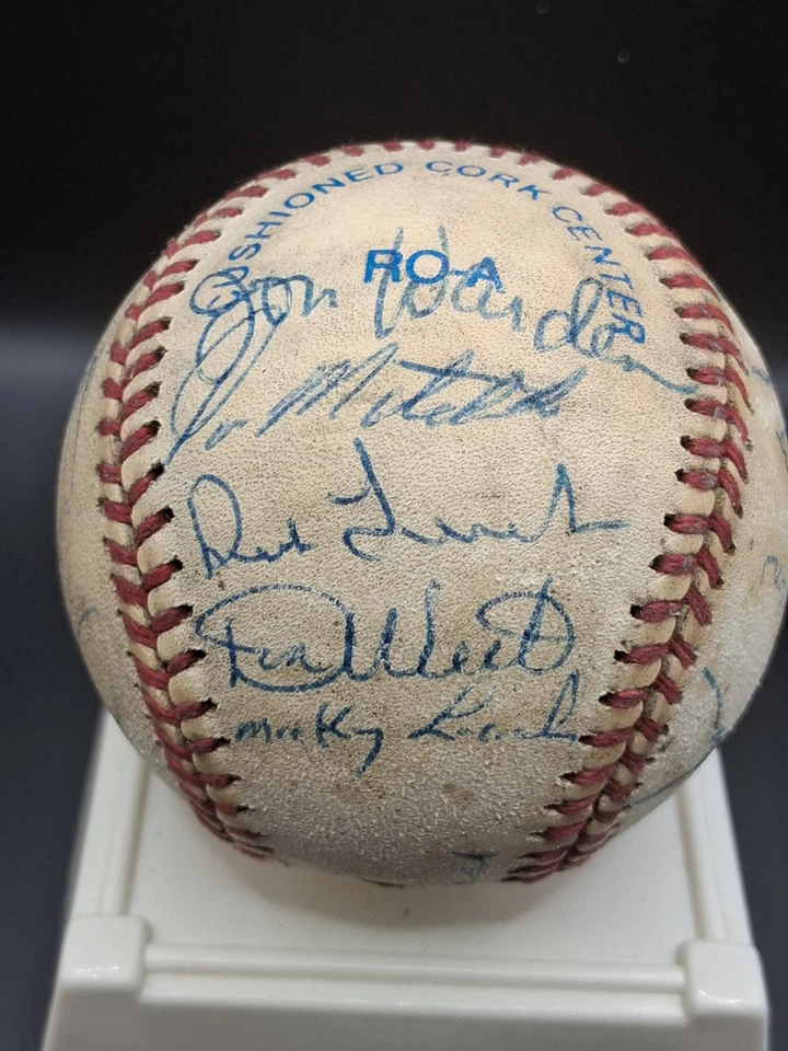 RARE 1968 DETROIT TIGERS World Series Champion Team Signed Baseball *Al Kaline* - Image 2 of 4
