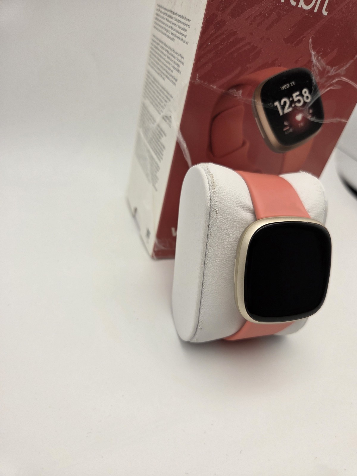 Fitbit Versa 3 Fitness Tracker Smart Watch NFC GPS Heart Rate Monitor Pink