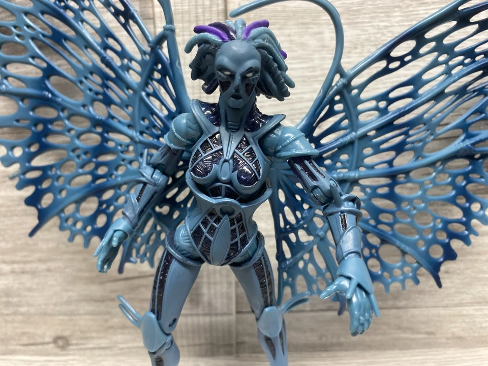 Figura Marvel Legends PELIGRO Queen Brood BAF Hasbro 6" Foto 2 de 3