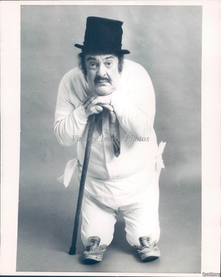 1974 Author George Mendoza Ny Short Zero Zero Mostel Actor 8X10 Vintage Photo