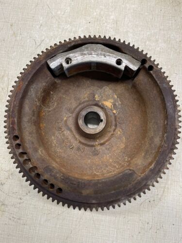 Massey Ferguson MF-7 Tractor Tecumseh H70 Flywheel - Picture 2 of 3
