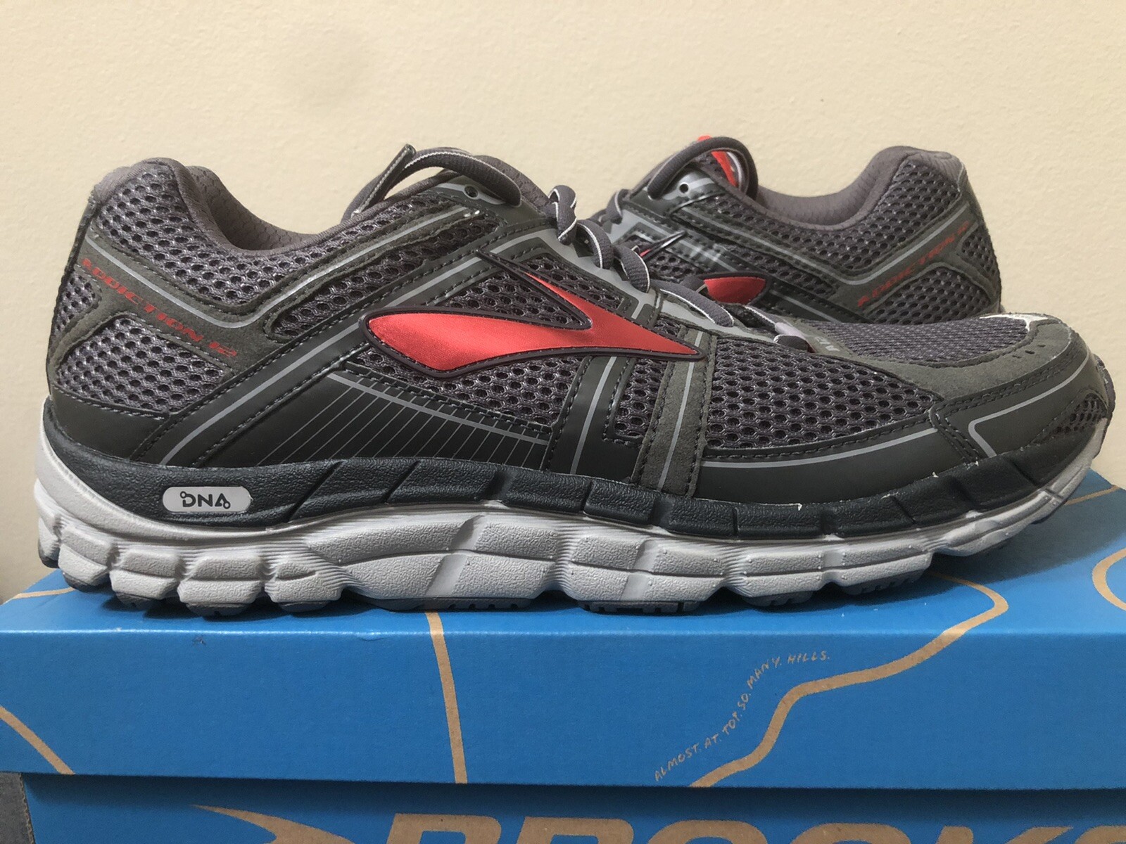 mens narrow width athletic shoes