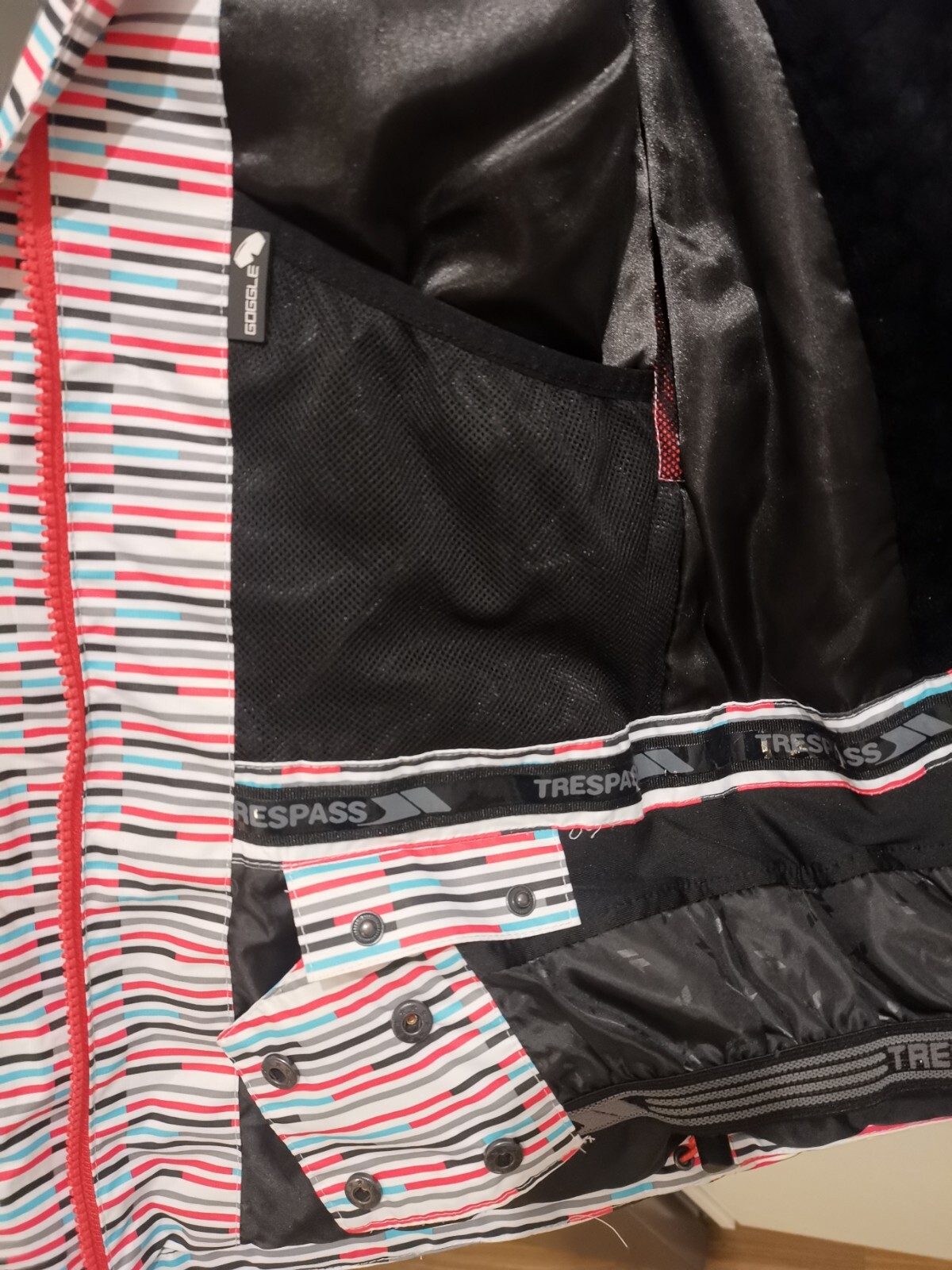 Trespass TP75 Jacket Stripe Pattern - image 5