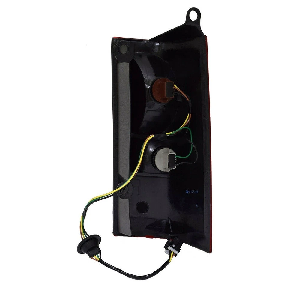 LUZ TRASERA IZQUIERDA PARA CONDUCTOR CHEVY EXPRESS VAN GMC SAVANA 2003-2021 LUZ TRASERA Foto 2 de 2