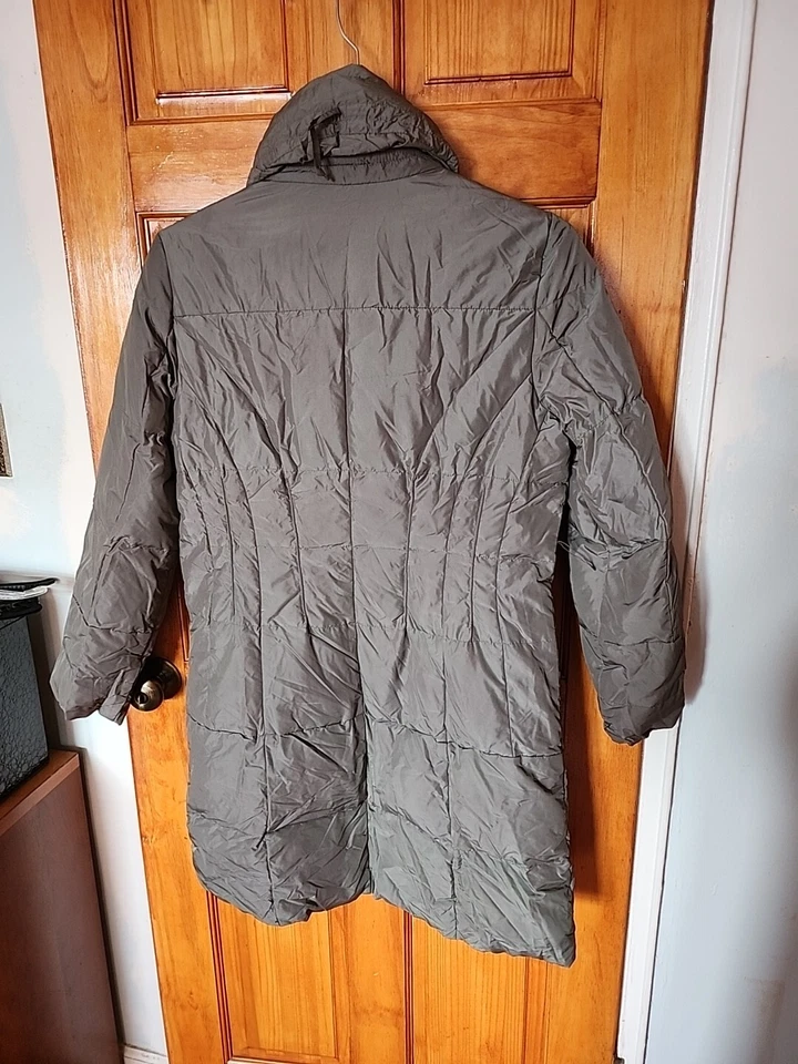 Abrigo acolchado para mujer Calvin Klein talla L pluma de pato verde buen estado  Foto 4 de 4