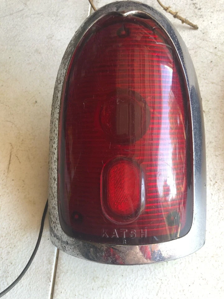 Juego de montaje de luces traseras Kaiser 1951 vintage OEM KATSH Foto 4 de 4