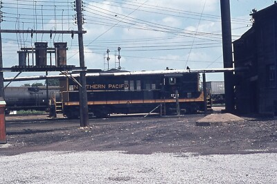 #ad #ad Original Train Slide Burlington Northern GP 9 #1722 08 1971 Pacific Jct #28 $4.60