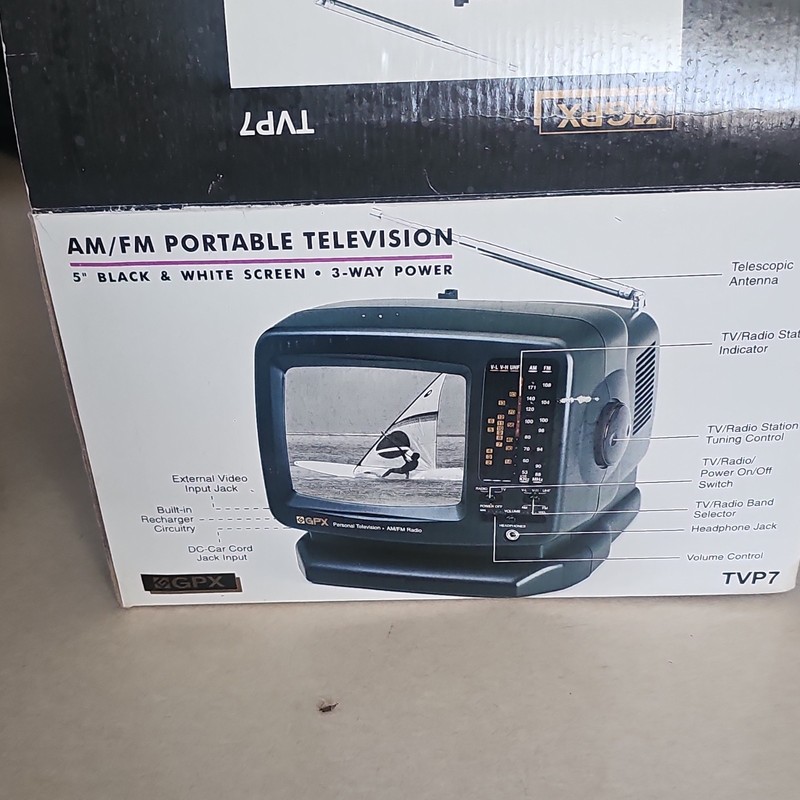 GPX Portable 5” Black & White 3 Way Power Television TV & Radio TVP7