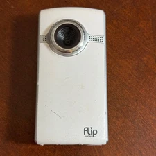 Cisco Flip Video UltraHD White Pocket Camcorder – 8GB – Not Tested