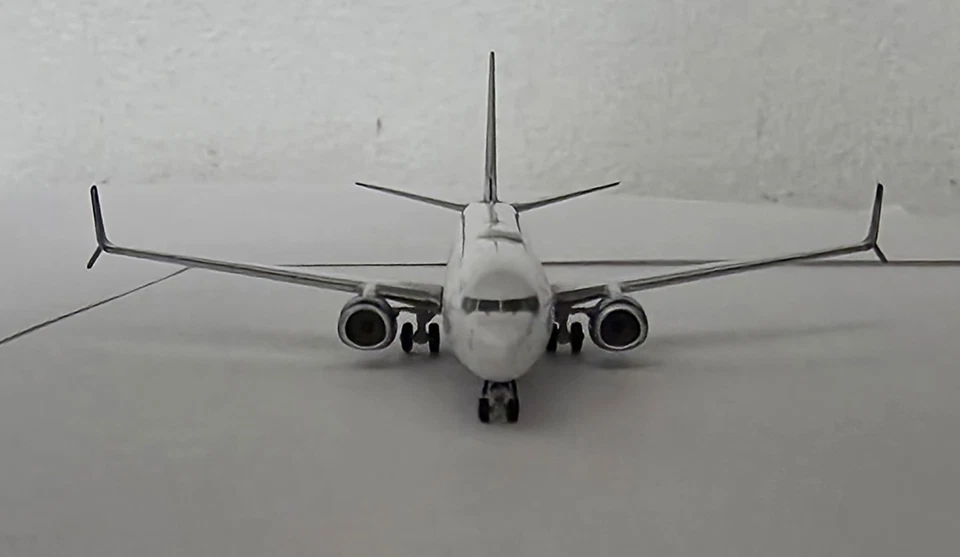 NG Models 1:400 Scale Delta Airlines Boeing 737-900ER Model (N913DU) - Image 3 of 4
